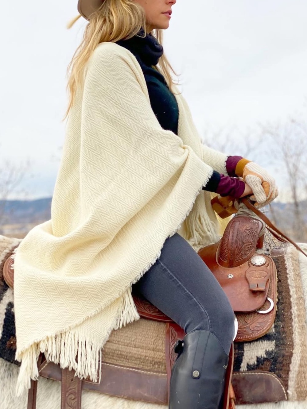 NWT✨ BRONCA Aire Poncho Cream Ivory Handmade Uruguay One Size Sustainable - Picture 2 of 10